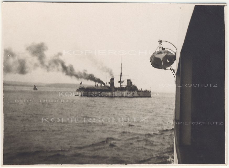 ital. Schiff vor Danzig Gdansk 1929 Polen.jpg