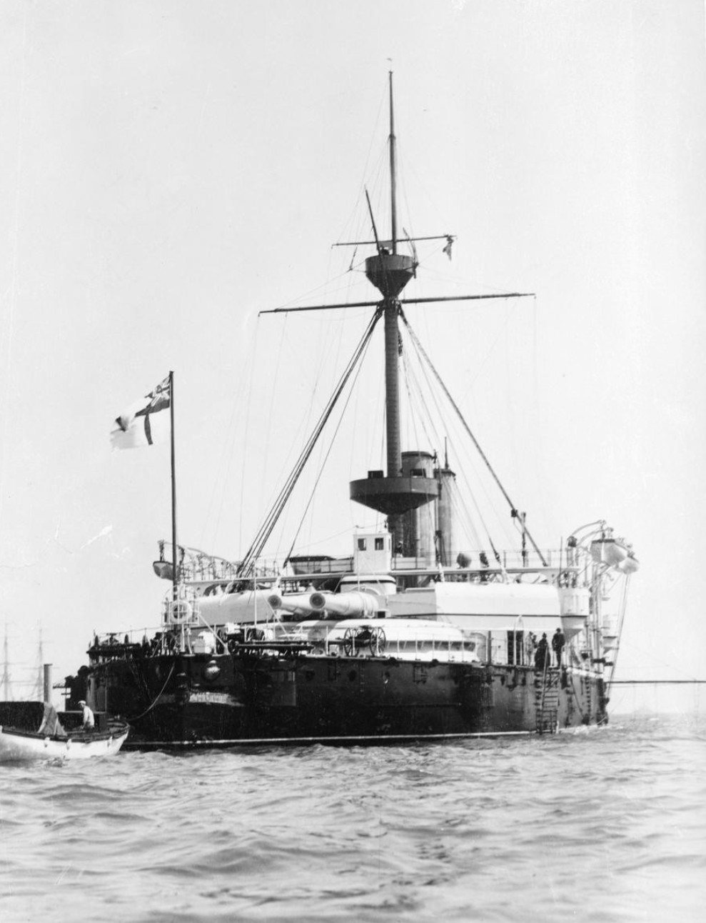 howe (po wejściu do służby).jpg