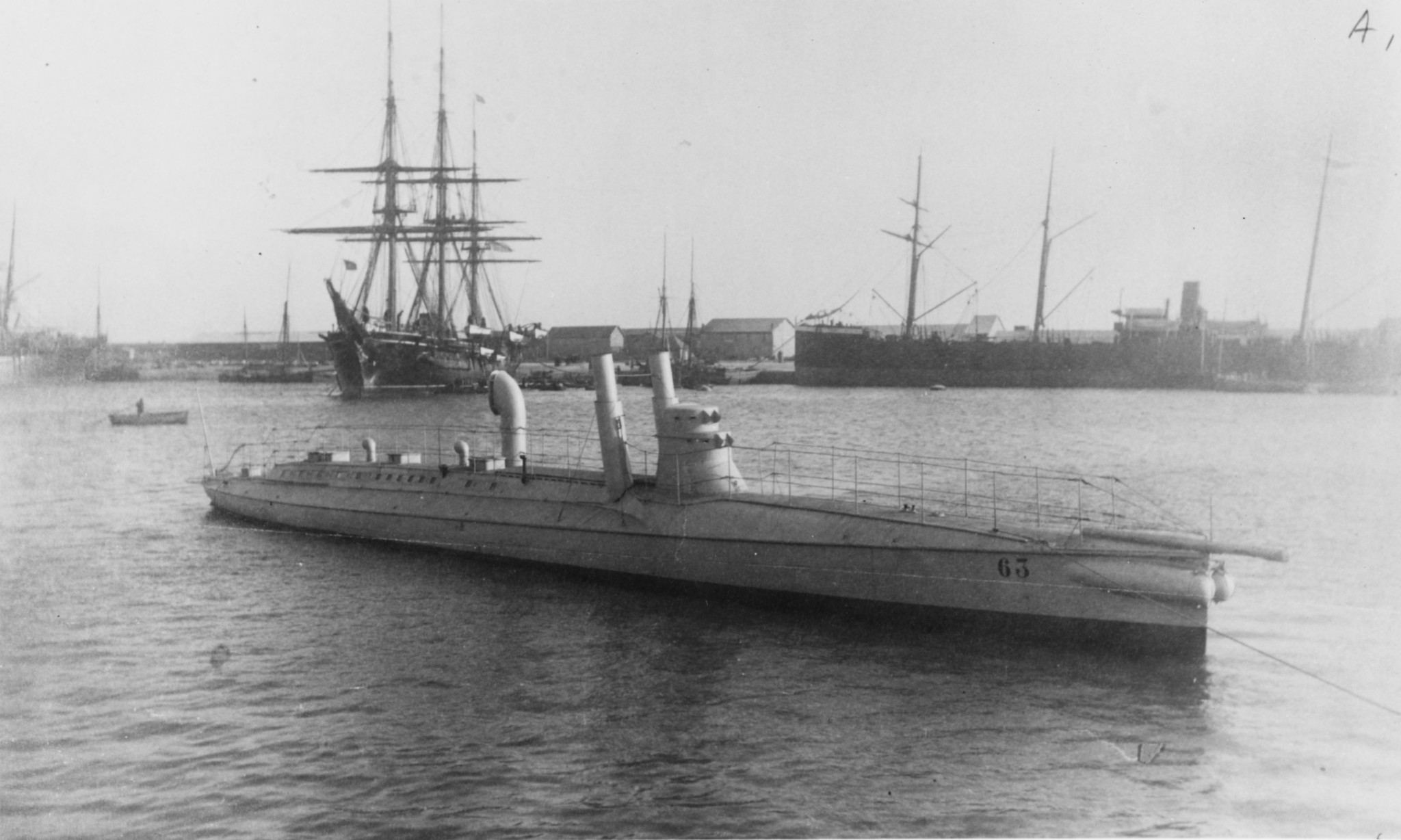 French_torpedo_boat,_No-63_at_Toulon_where_she_served_in_a_coast_defense_role_from_1884-1895_(50790737571).jpg