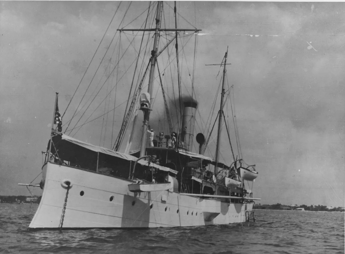 General Concha NH45328.jpg