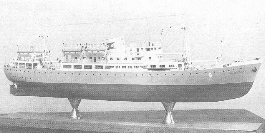 Źródło: Miciński J. "Księga Statków Polskich" tom 2, POLNORD - Wydawnictwo Oskar, Gdańsk 1997