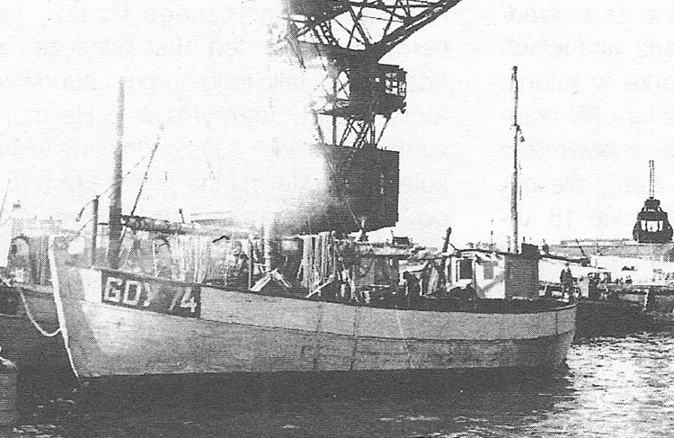 Źródło: Huras B., Twardowski M. "Księga statków polskich" tom 4