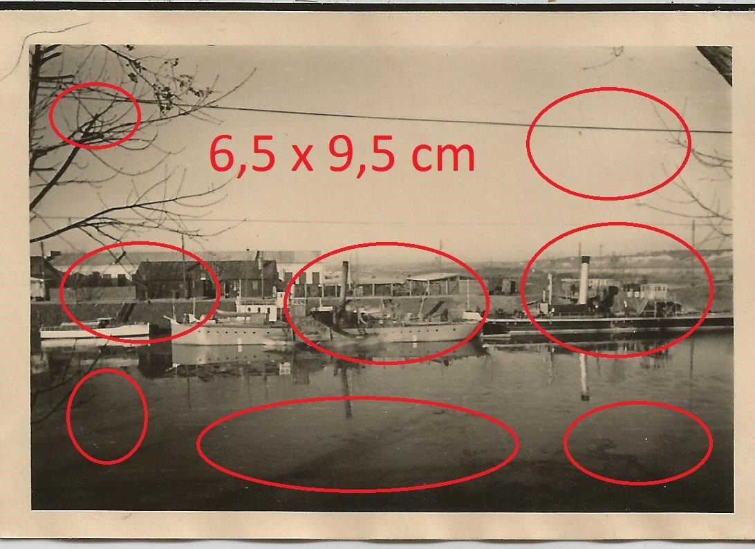 1939 Polen Płock Weichsel Hafen Gebaude Schiff.jpg