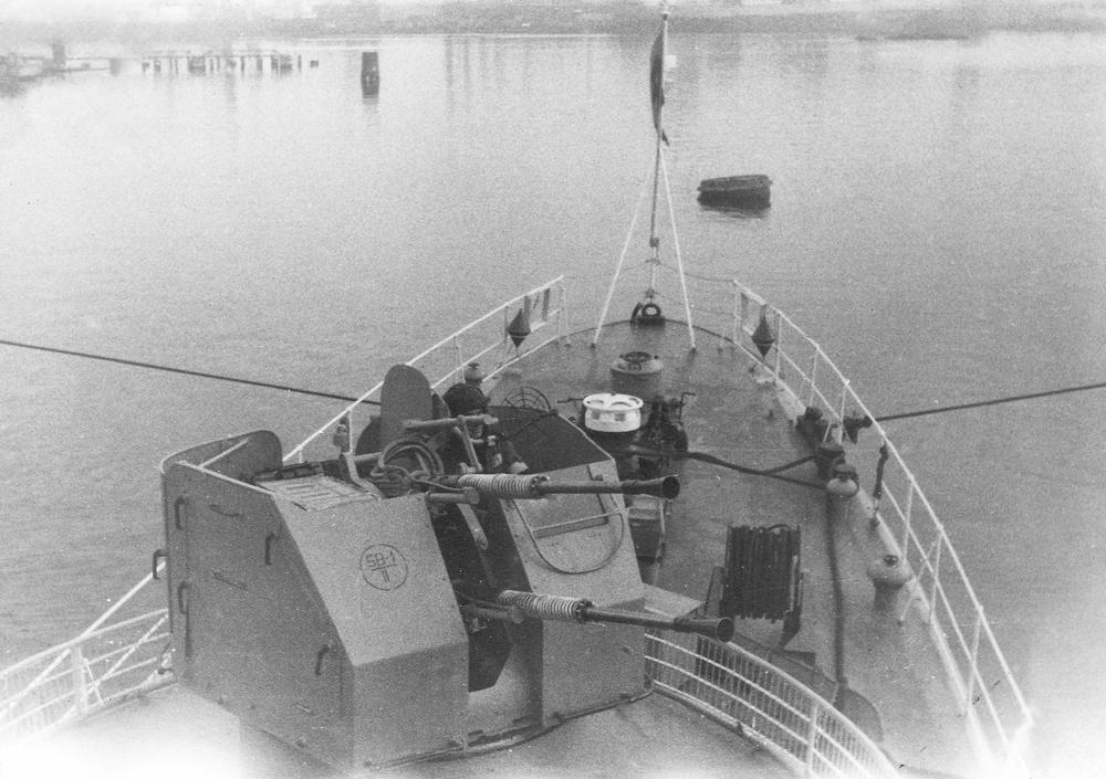 ORP &quot;Tukan&quot; - na beczkach w Gdyni , 1973 r.