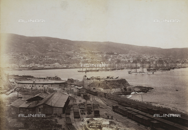 Valparaiso-c1880-3.jpg