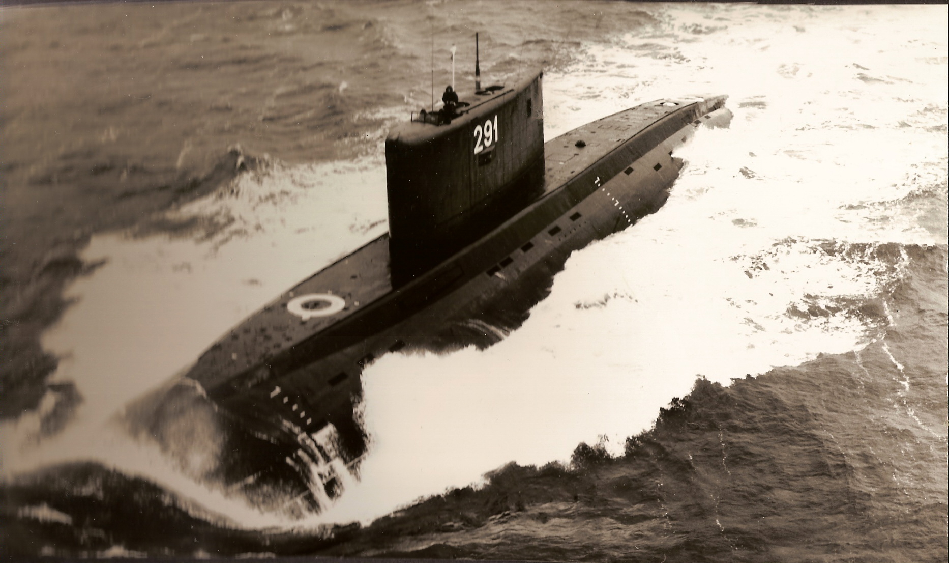 ORP &quot;Orzeł&quot; (III) w morzu .